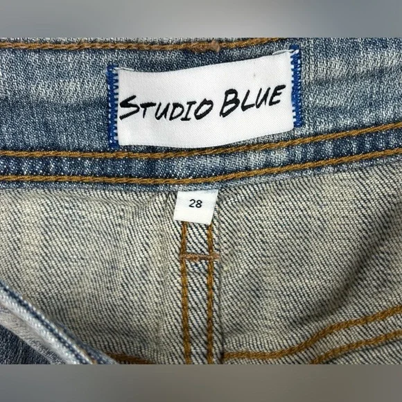 NEW Studio Blue Jean Shorts Ripped Cuffed Juniors Teen 28 Road To Joy Wash 1180 - Picture 4 of 7
